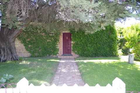 Charlottes Cottage - Accommodation Search 0