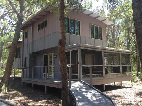 Charming Island Escape Gold Coast - Accommodation Search 3