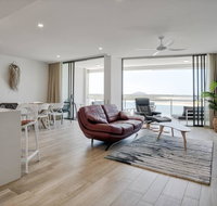 Chic Getaway at The Cosmopolitan Cotton Tree - Accommodation Search