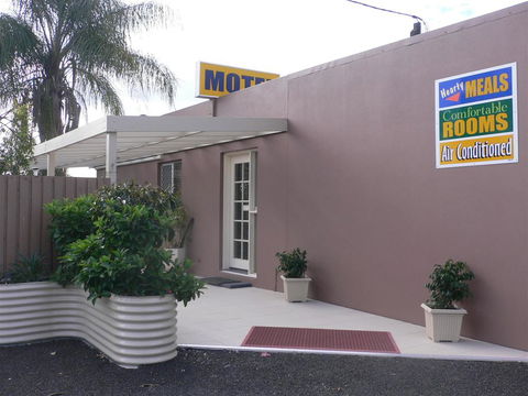 Chinchilla Motel - Accommodation Search 0