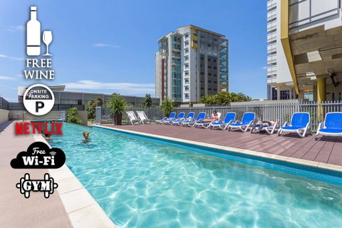 CITY PENTHOUSE , Views, Wine, Pool, Gym, Netflix - Accommodation Search 0