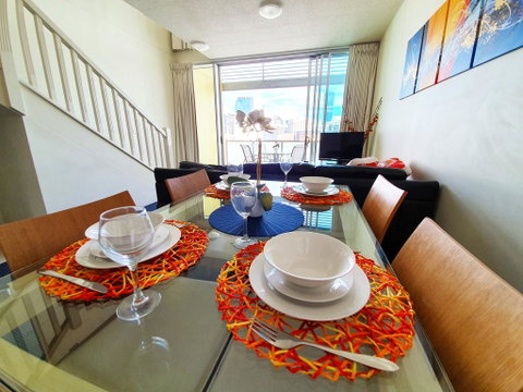 CITY PENTHOUSE , Views, Wine, Pool, Gym, Netflix - Accommodation Search 1