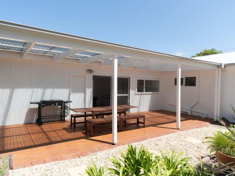 Classic Beach House In Rye - Accommodation Search 0