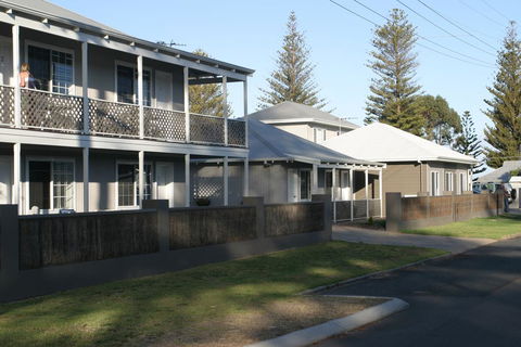 Clearwater Motel Apartments - Accommodation Search 0