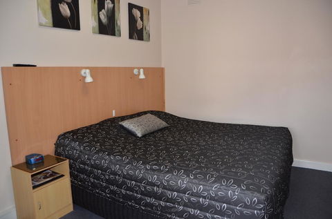 Clifton Motel - Accommodation Search 0