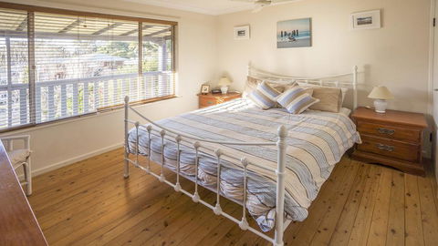 Clissold Street 11 Mollymook - Accommodation Search 2