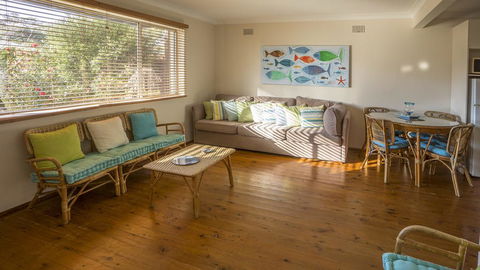 Clissold Street 11 Mollymook - Accommodation Search 1