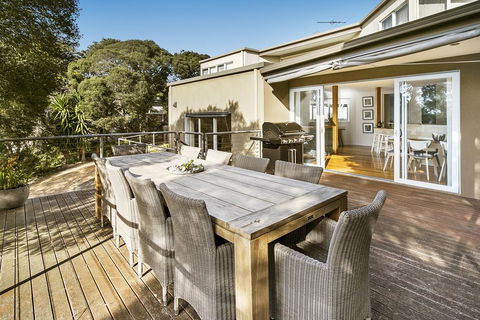 Cloud Nine - Accommodation Search 2