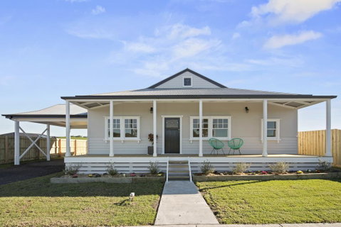 Cloverdale Cottage - Accommodation Search 0