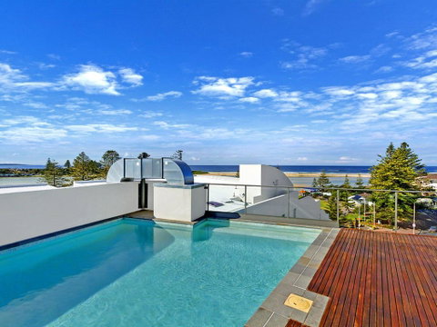 Coast Luxury Apartment Penthouse 23 - Accommodation Search 3