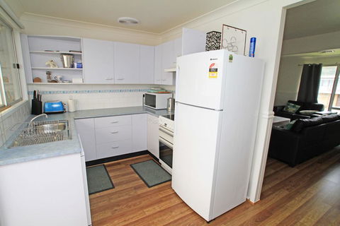 Cockatoo House - Accommodation Search 3