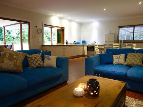 Coconut Beach House - Accommodation Search 3
