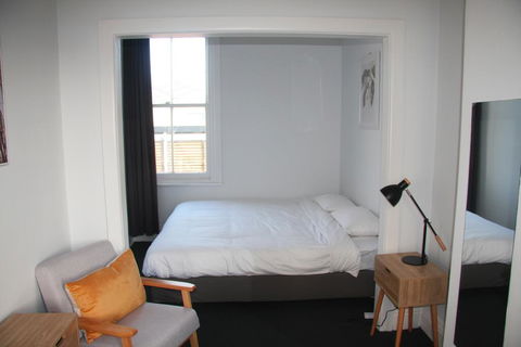 College Lawn Hotel - Accommodation Search 3