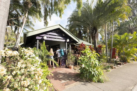 Colonial Village Cabins, Camping & Tours - Hervey Bay YHA - Accommodation Search 2