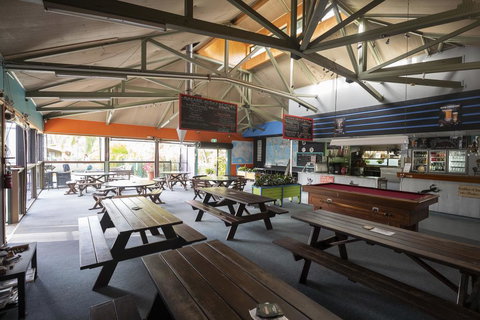 Colonial Village Cabins, Camping & Tours - Hervey Bay YHA - Accommodation Search 3