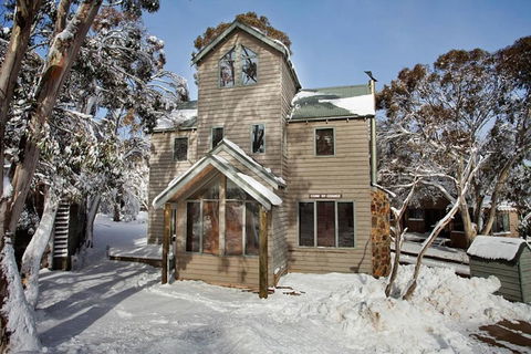 COME BY CHANCE, Dinner Plain - Accommodation Search 0