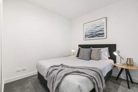 COMPLETE HOST Clarendon Southbank - Accommodation Search 2