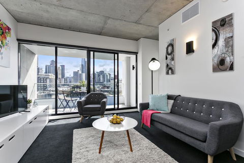 Complete Host Domain Apartments - Accommodation Search 1