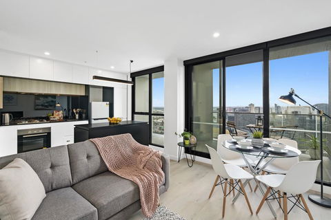 COMPLETE HOST The International Southbank - Accommodation Search 3