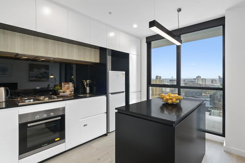 COMPLETE HOST The International Southbank - Accommodation Search 0