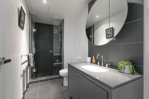 Complete Host Wrap Apartments - Accommodation Search 1