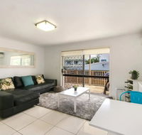 Contemporary 2 Bedroom Beachfront Apartment - Accommodation Search