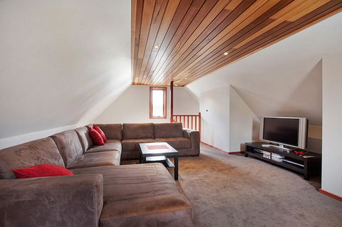Cool Change - Accommodation Search 1