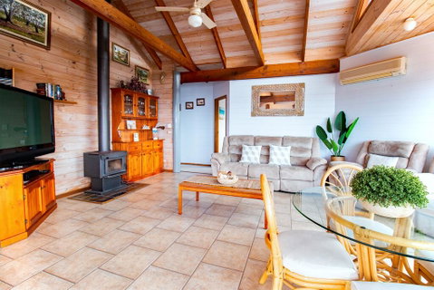 Coota Views - Accommodation Search 1