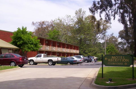 Corowa Golf Club Motel - Accommodation Search 2