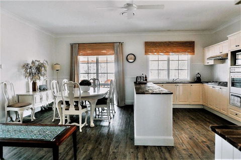 Corunna Station Country House - Accommodation Search 3