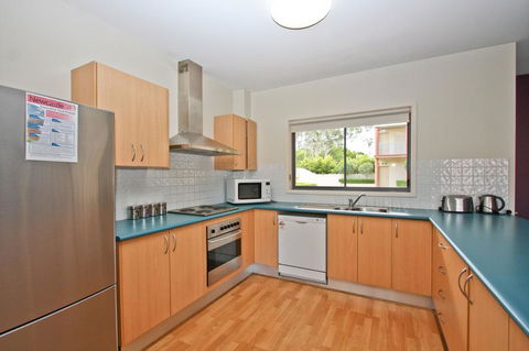 Cosmopolitan Apartments - Accommodation Search 3