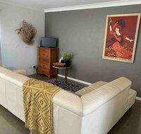 Cosy 1 Bedroom Unit With Views Of The City - Accommodation Search
