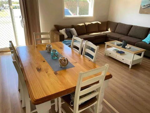 Cosy Cottage - Accommodation Search 0
