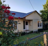 Cottage on Main - Accommodation Search