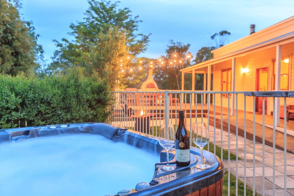 Nungurner VIC Accommodation Search