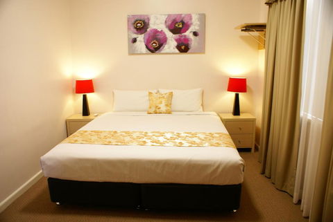 Country Lodge Motor Inn - Accommodation Search 1