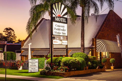 Country Pathfinder Motor Inn - Accommodation Search 0