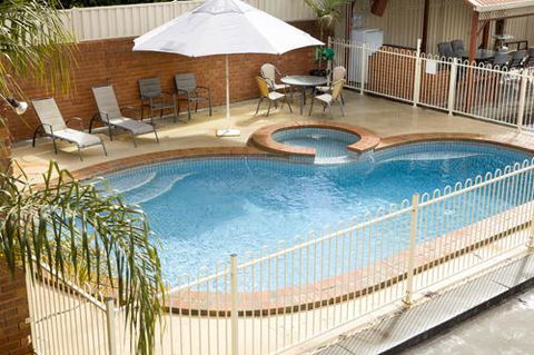 Courtyard Motor Inn - Accommodation Search 1
