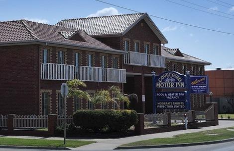 Courtyard Motor Inn - Accommodation Search 0