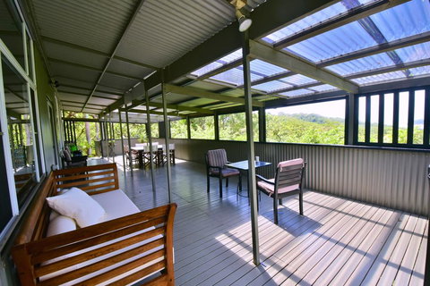 Cow Bay Hilltop Escape - Accommodation Search 3