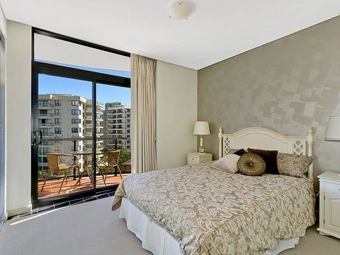 Crystal Views 24 - Accommodation Search 3