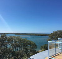 Crystal Waters Picnic Point - Accommodation Search