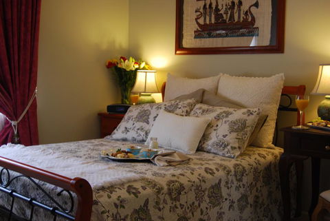 Cutmore Cottages - Highclaire House - Accommodation Search 2