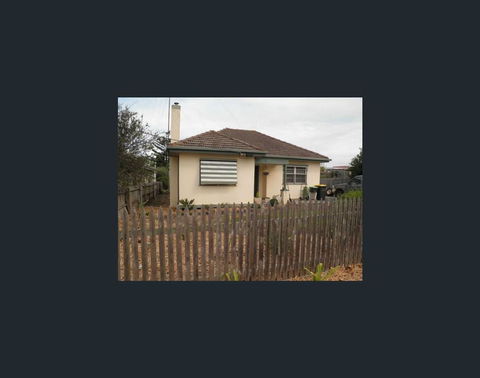Daisy Cottage On Duke - Accommodation Search 1