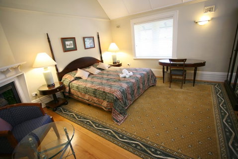 Darcy's Hotel - Accommodation Search 3