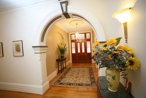 Darcy's Hotel - Accommodation Search 0