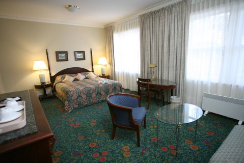 Darcy's Hotel - Accommodation Search 1