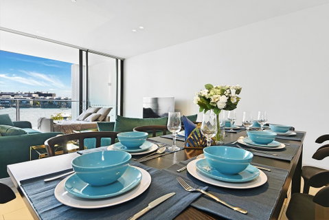 Darling Harbour Waterfront Luxury Apartment - Accommodation Search 2