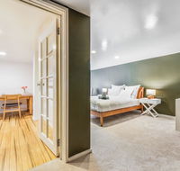 Darling Suite - Newly renovated on the river access to the Tan South Yarra station or Chapel St - Accommodation Search