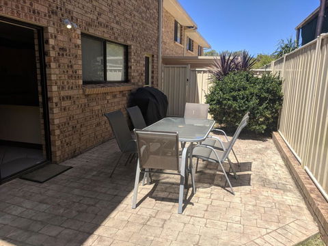 DAVIES STREET 3/14 MOLLYMOOK - Accommodation Search 0